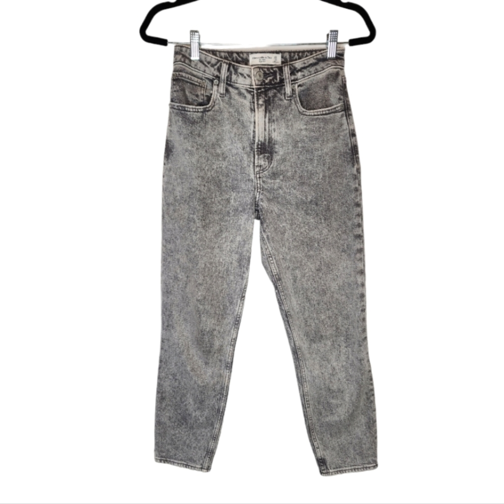 Abercrombie & Fitch The Mom High Rise Gray Jeans Size 0/25R